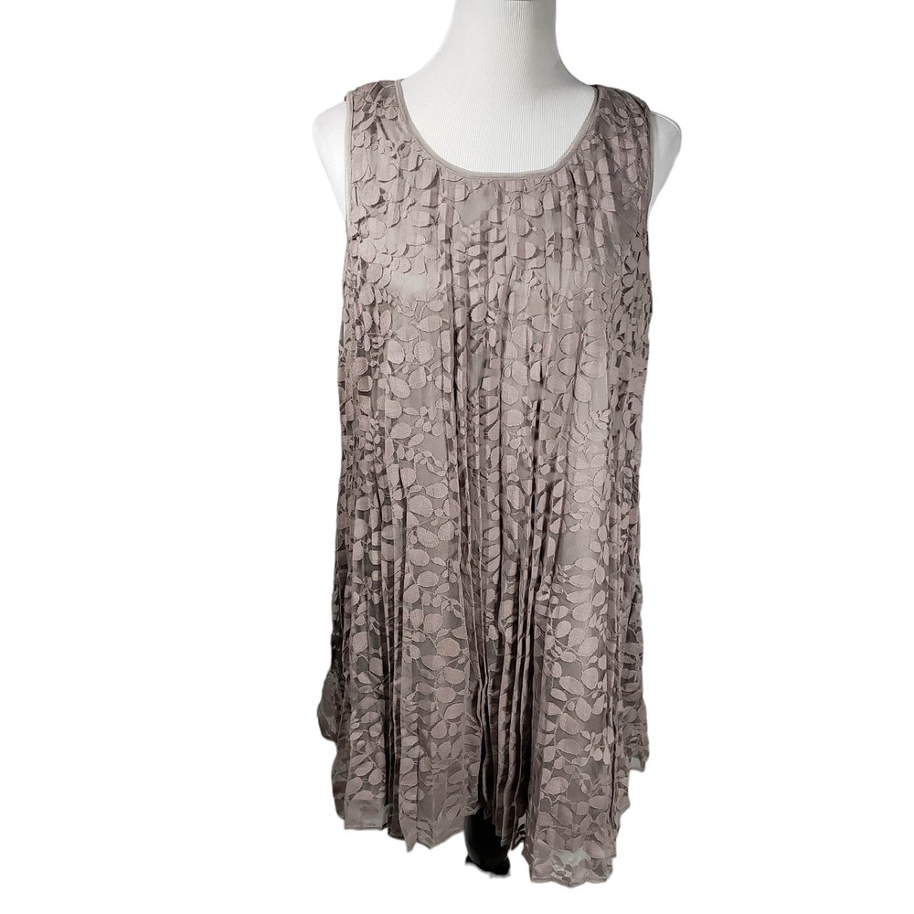 Max Studio Women's size Small Grey Sleeveless Lacy Dress NWT